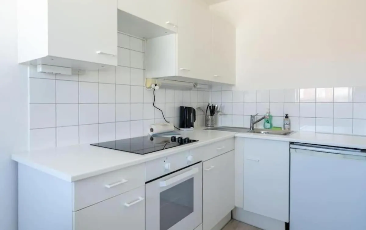 Charming Long-Term Belvedere Apartment